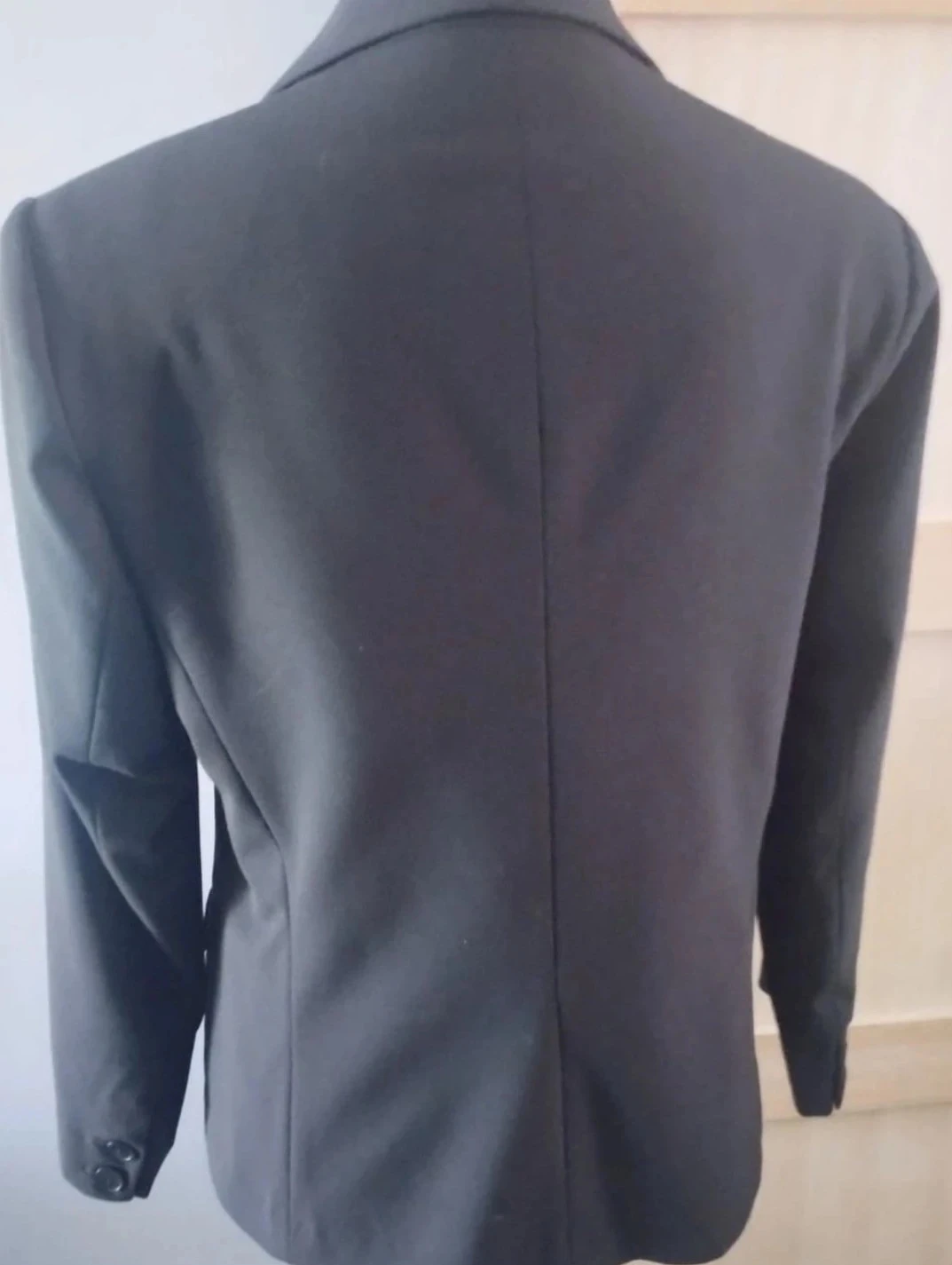 Zwarte blazer, Top 3 Suisses T40 – photo 5